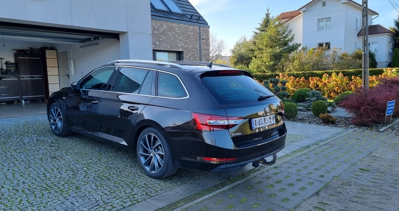 Skoda Superb cena 79900 przebieg: 210000, rok produkcji 2017 z Kostrzyn nad Odrą małe 137